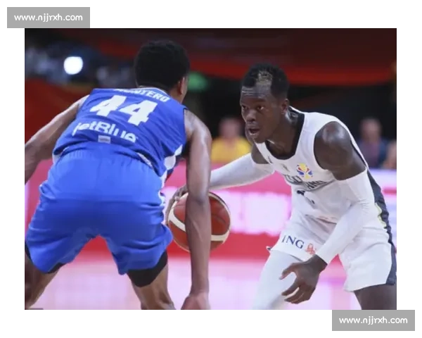 巴拿马与洪都拉斯激战正酣 两队争夺世界杯入场券悬念迭起